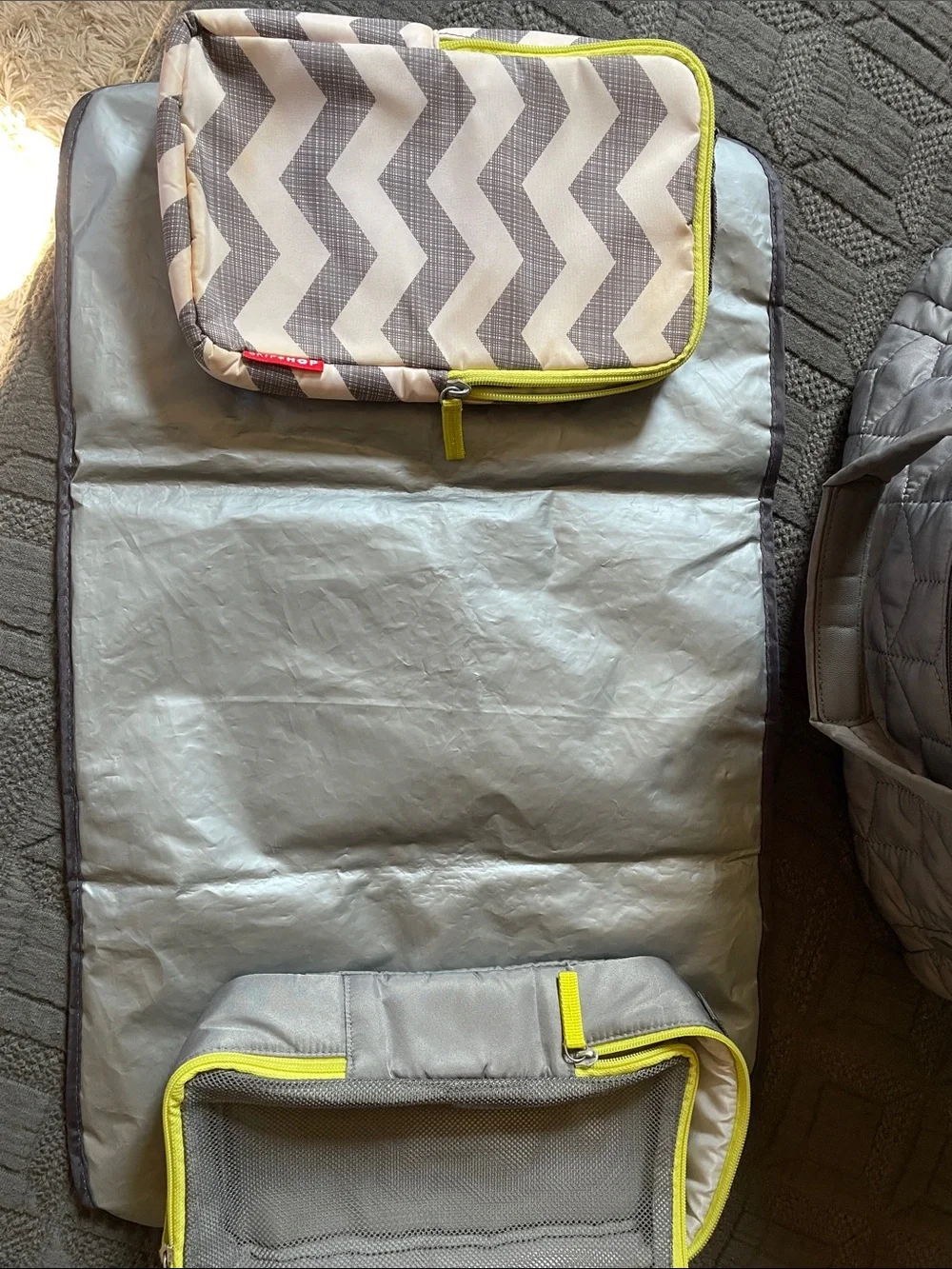Skip Hop spacious quilted
